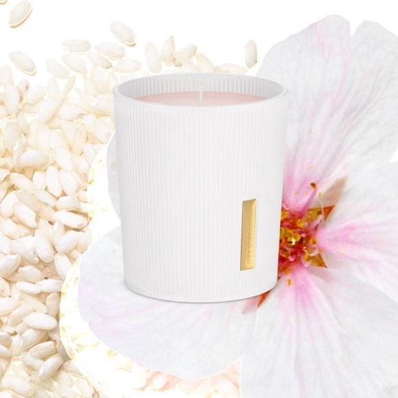 5 FOR $25 - The Ritual of Sakura Scented Candle - Picture 1 of 3